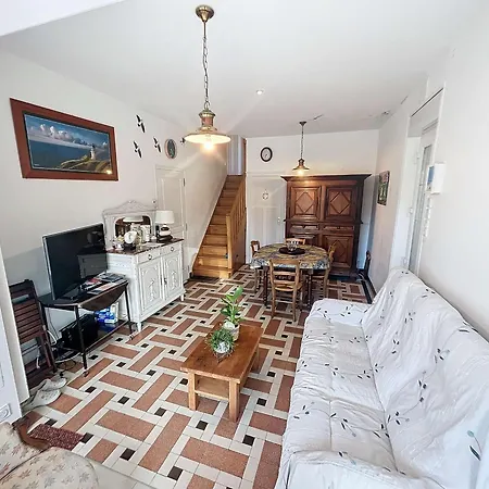 Maison à 100m De La Plage, Jardin Privé, Wifi Gratuit, Proche Commerces Et Activités Balnéaires - Fr-1-361-113 *