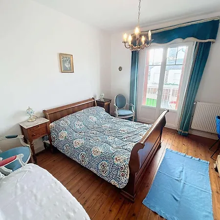 Casa vacanze Maison à 100m De La Plage, Jardin Privé, Wifi Gratuit, Proche Commerces Et Activités Balnéaires - Fr-1-361-113