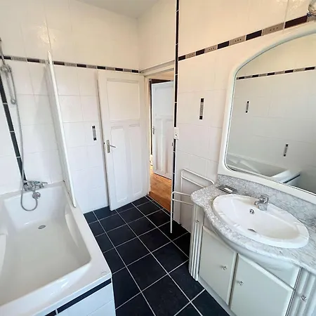 Maison à 100m De La Plage, Jardin Privé, Wifi Gratuit, Proche Commerces Et Activités Balnéaires - Fr-1-361-113 Hébergement de vacances