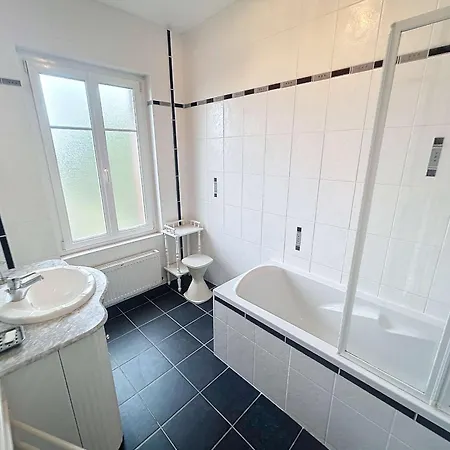 Maison A 100m De La Plage, Jardin Prive, Wifi Gratuit, Proche Commerces Et Activites Balneaires - Fr-1-361-113 بيت للعطل *